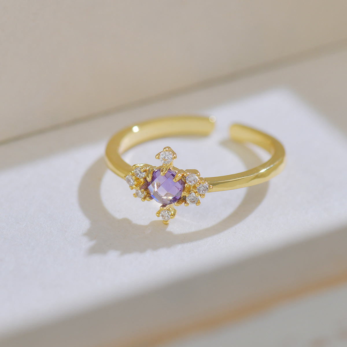 French Style Design Purple Zircon Set Ring For Women