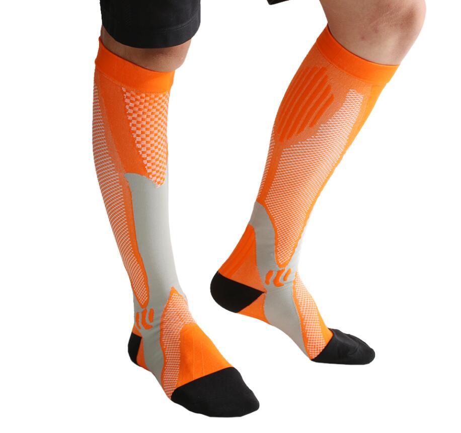 Erkekler ve Kadınlar İçin Kompresyon Çorapları Koşu, Uçuş, Seyahat, Dayanıklılık, Dolaşım ve İyileşme İçin En İyi Dereceli Atletik Uyum Çorapları