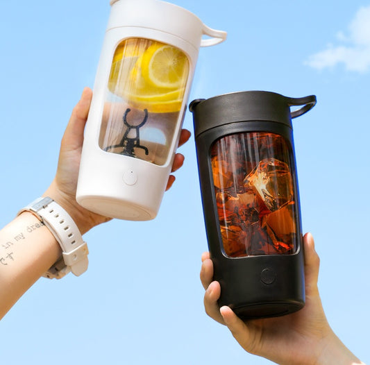 Portable juice blender / Taşınabilir meyve suyu karıştırıcısı